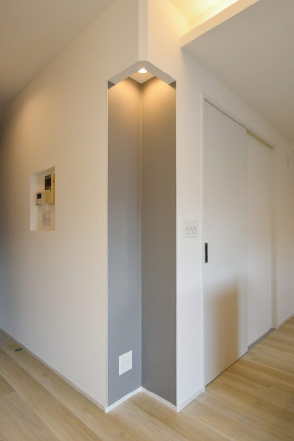 家具は撤去してマグネットパネル仕上げ