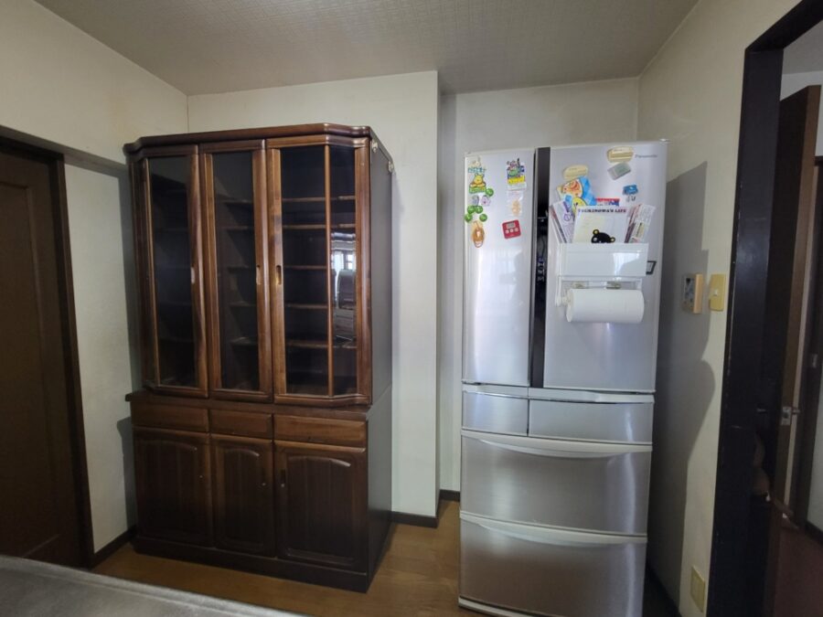 タカラの収納たっぷりカップボード設置