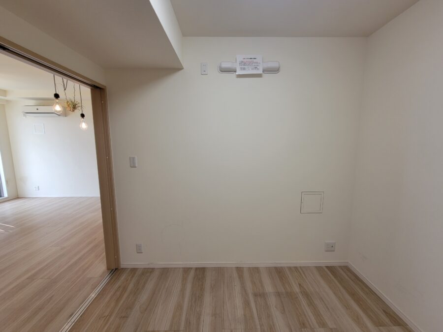 腰下には名古屋モザイクタイル張り