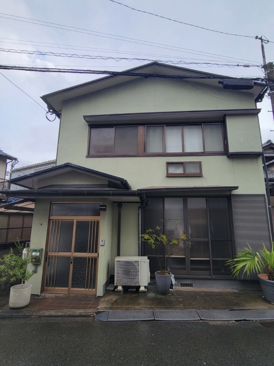 木造の古いイメージお家がイメージ劇的変化