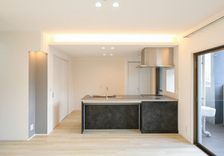 リビングがダウンライトでスッキリ