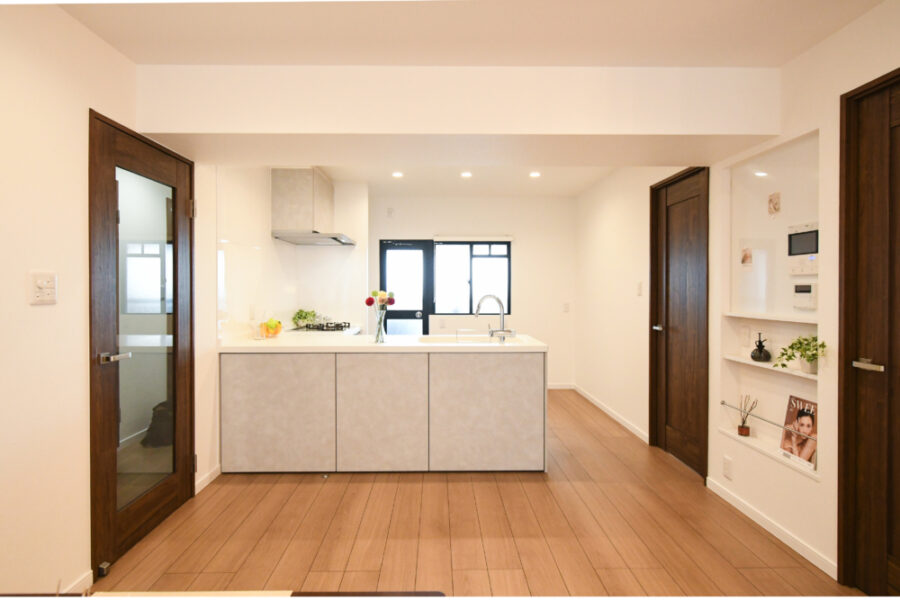 壁付キッチンから対面キッチンへ