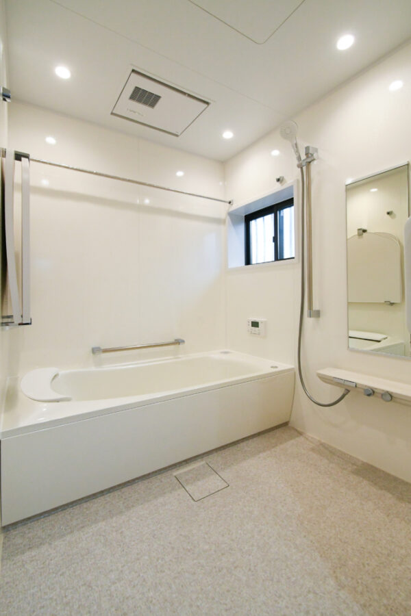 タイルお風呂から最新高級バスルーム