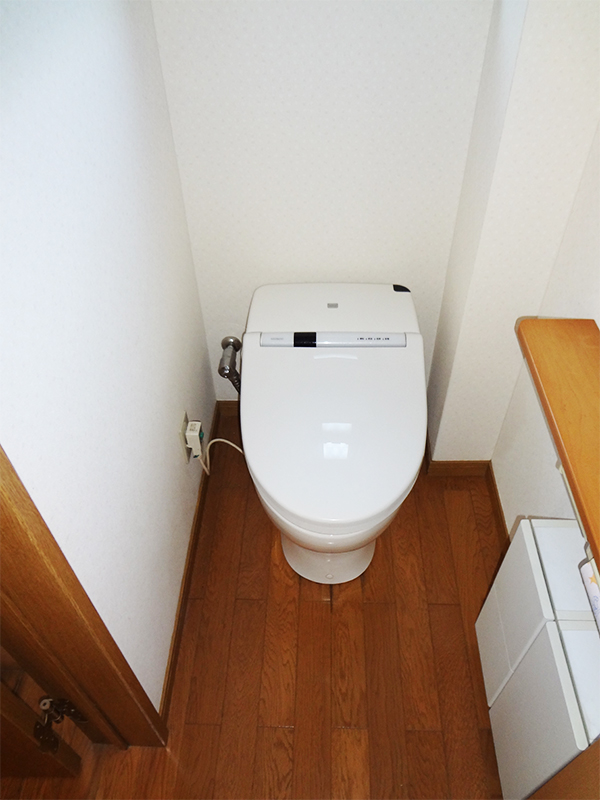 【トイレ】超節水タンクレストイレを採用