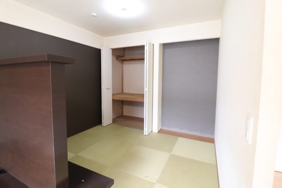 壁付照明器具を設置して調光調色機能付き