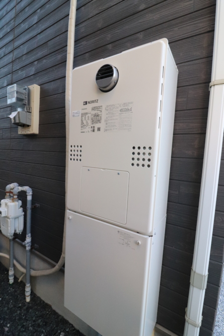 床暖房機能付ガス給湯器も新たに取替