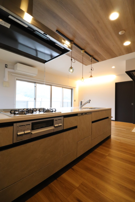 雰囲気も一新してキッチン取替したようなイメージ