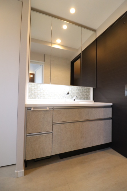 洗面台はそのままでも豪華に変化