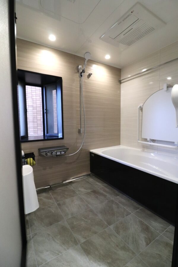 パーフェクト保温の暖かいバスルーム