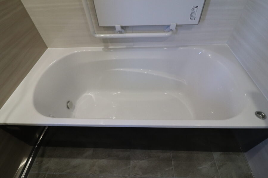 アクリル人造大理石で色褪せ少なくお手入れしやすい