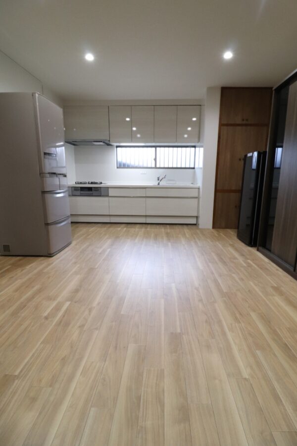 床は下地造作を行いクッションフロア仕上げ