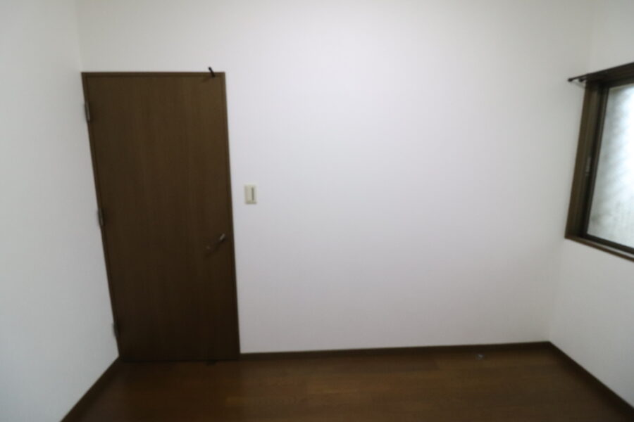 ドアもカッコ良すぎる