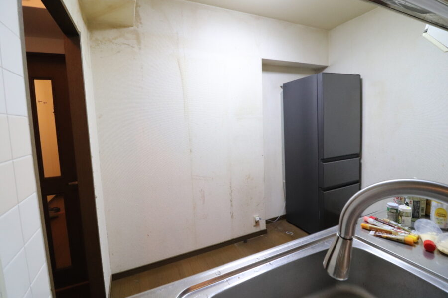 お客様ご用意された木目家具設置