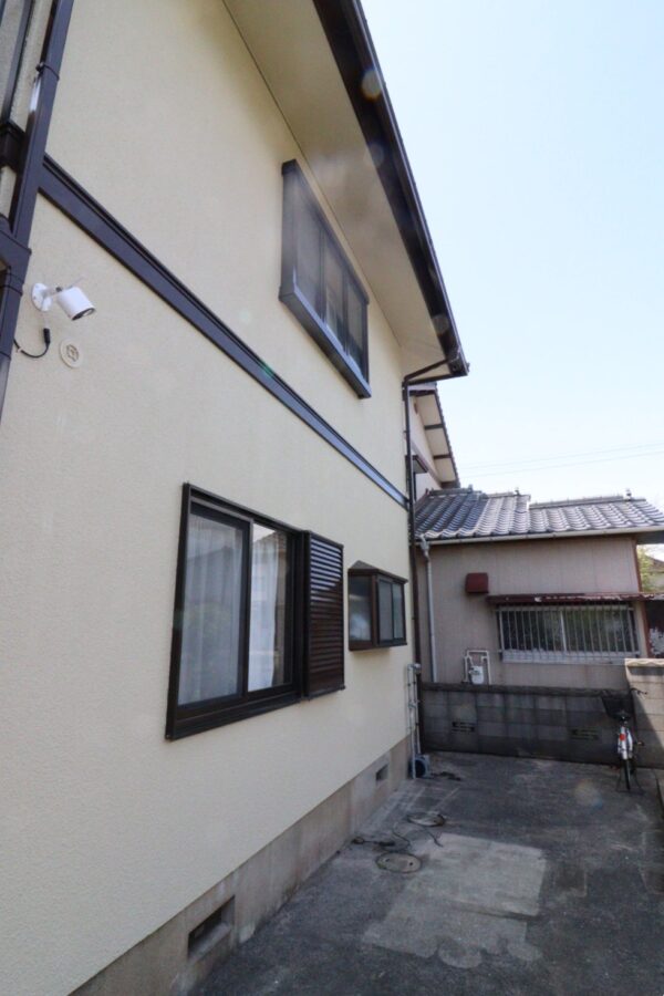 壁は3度塗り仕上げ