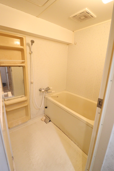 高断熱浴槽でお湯も冷めにくい