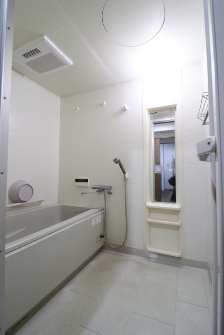 基本壁はマグネットアイテム使うバス