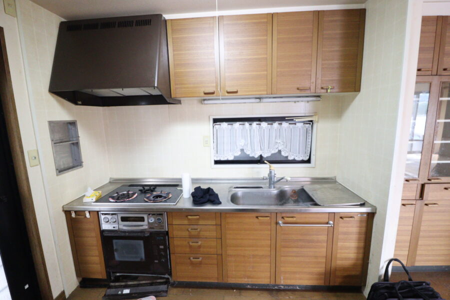 落ち着きのあるグレー系キッチン設置