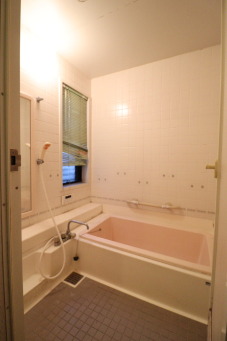 大人気アクセント壁色仕上げ