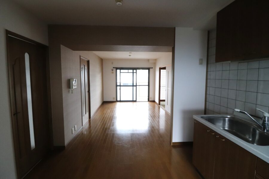 リビングと一体型で見通し良い空間へ