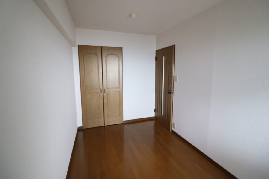 クローゼットや入口ドアも新しく段差なく使いやすく