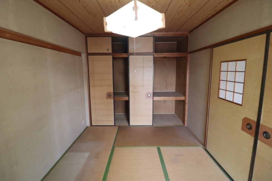 襖も柄あり落ち着きある