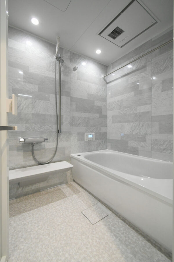 サイズアップした美しいバスルーム