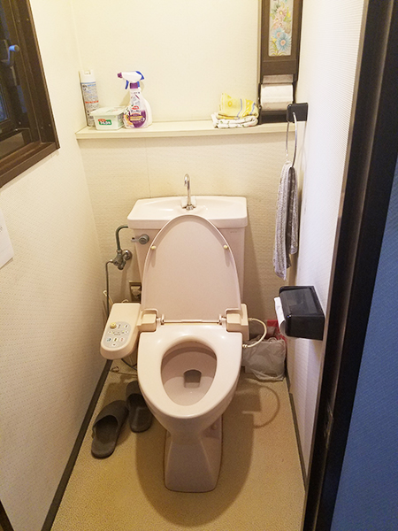 【トイレ】節水型便器とアプリコットの組み合わせで、お手入れしやすいエコなトイレに。