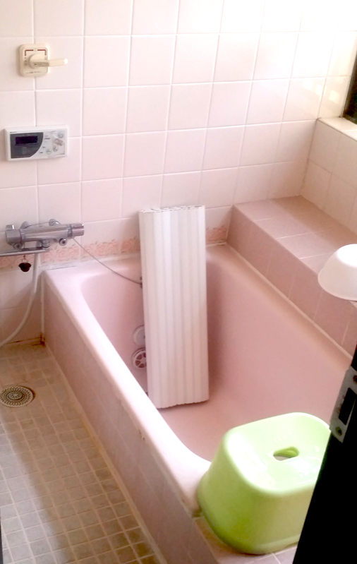 【浴室】TOTOサザナで、よりリラックスできる浴室に。ドアはお客様ご希望の引き戸に！