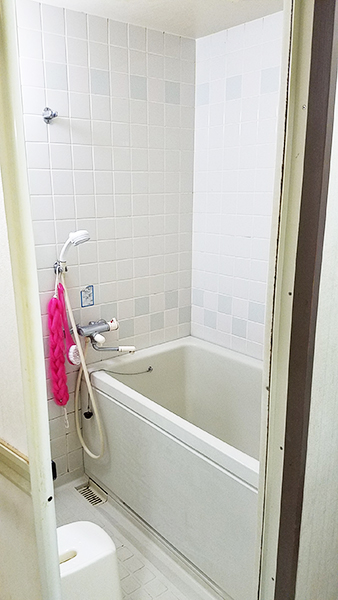 【浴室】高断熱浴槽でお湯の温かさが長持ち。
