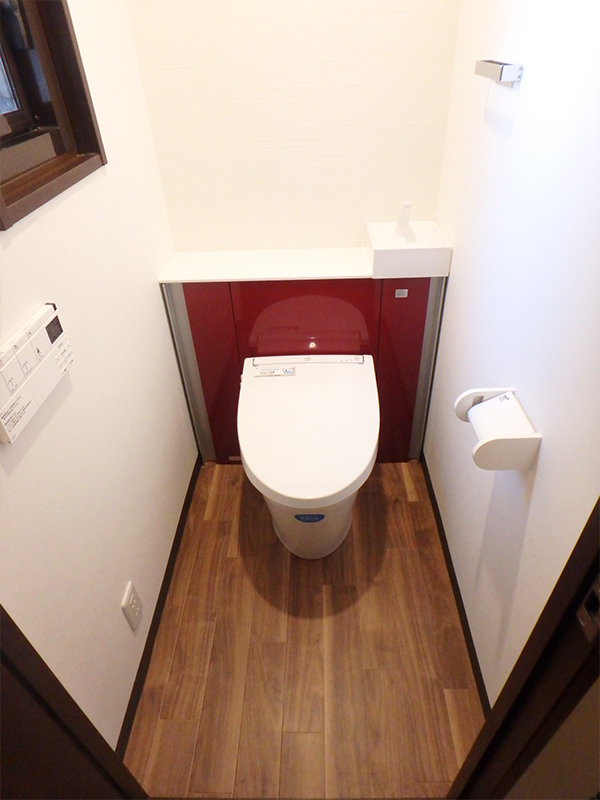 【トイレ】妥協せずに様々なメーカーから選び抜いたトイレに、お客様も大満足。